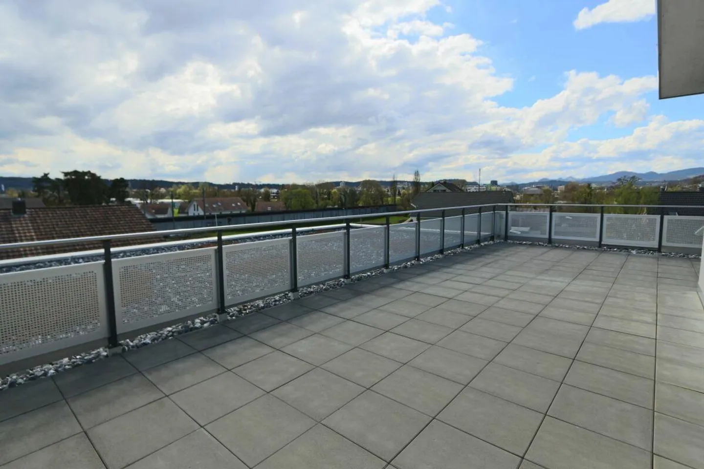 Dreamlike Penthouse Apartment with Large Terrace - Photo 8 of 10