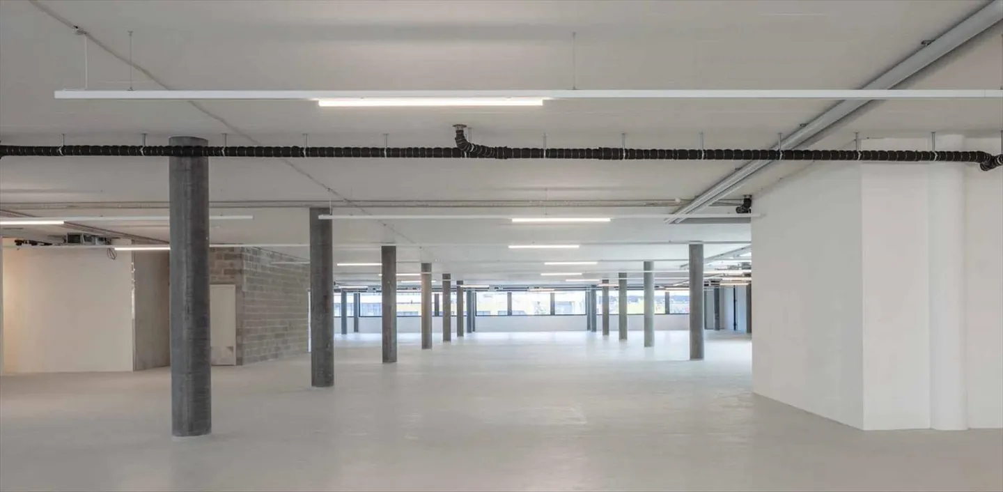 Superfici di laboratorio 630m2 - Zona industriale di PLO - Foto 6 di 7