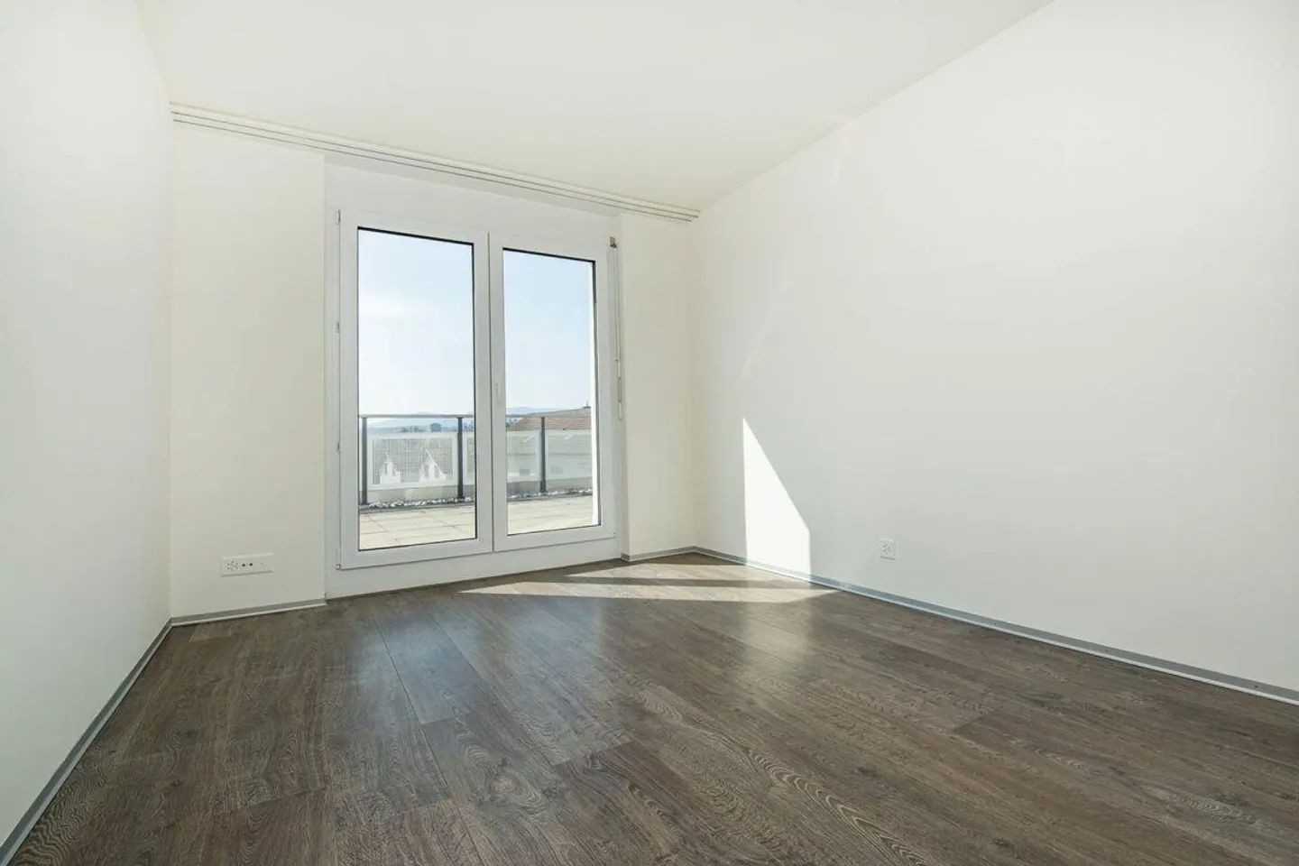 Dreamlike Penthouse Apartment with Large Terrace - Photo 4 of 10