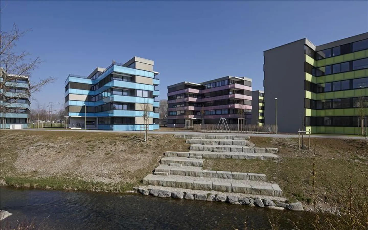 Appartement moderne avec grande terrasse sur le toit de 50 m2 *Louer sans dépôt* - Photo 1 sur 4
