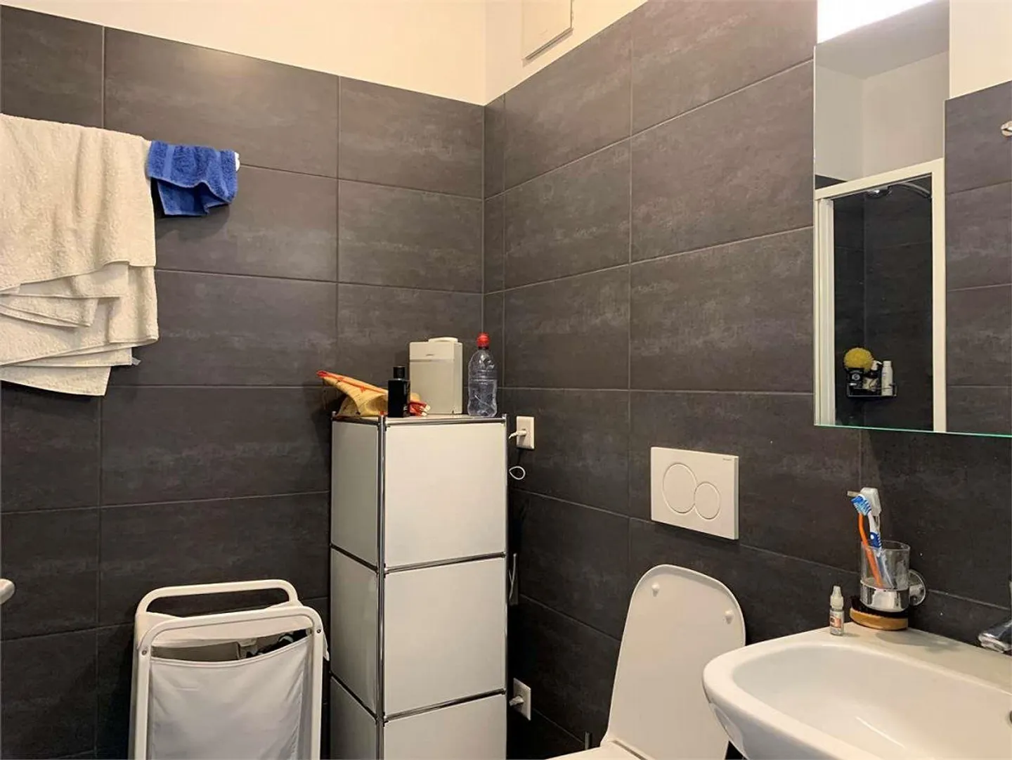 Elegante 3,5 Zimmer mit schöner Aussicht und maximaler Ruhe - Foto 7 von 13