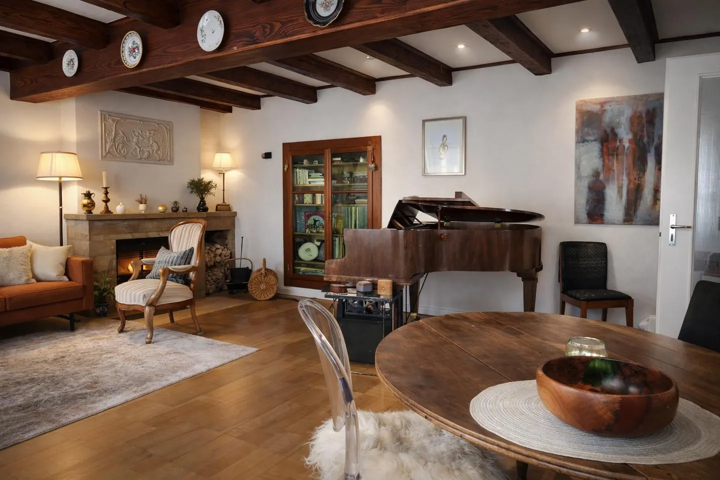 Charmantes Dorfhaus mit Potenzial - Foto 1 von 4