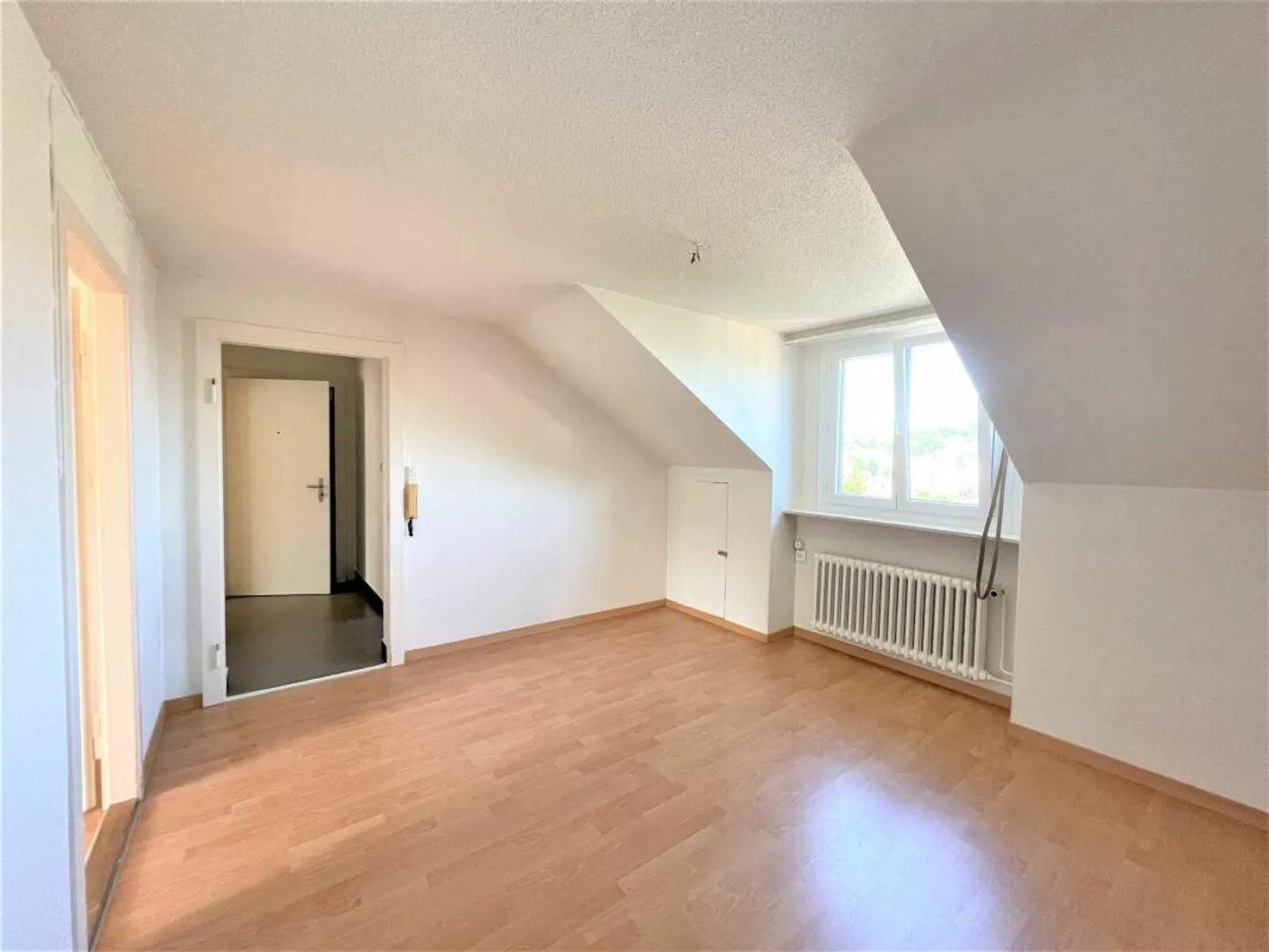 NEW! - Apartment near the center, with open kitchen and plenty of storage... - Photo 5 of 9