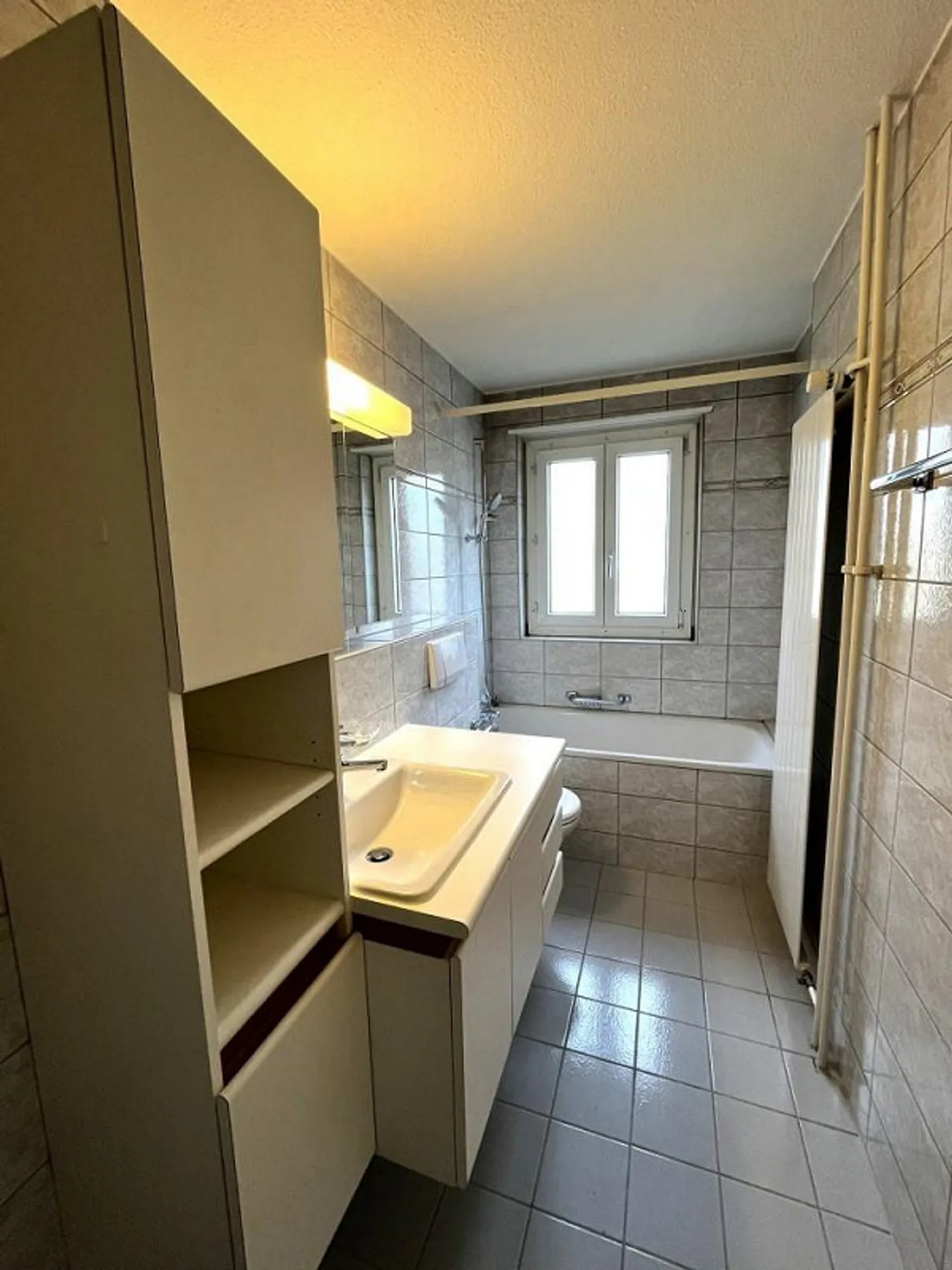 Open, bright 3.5-room apartment in Wallisellen - Photo 3 of 8