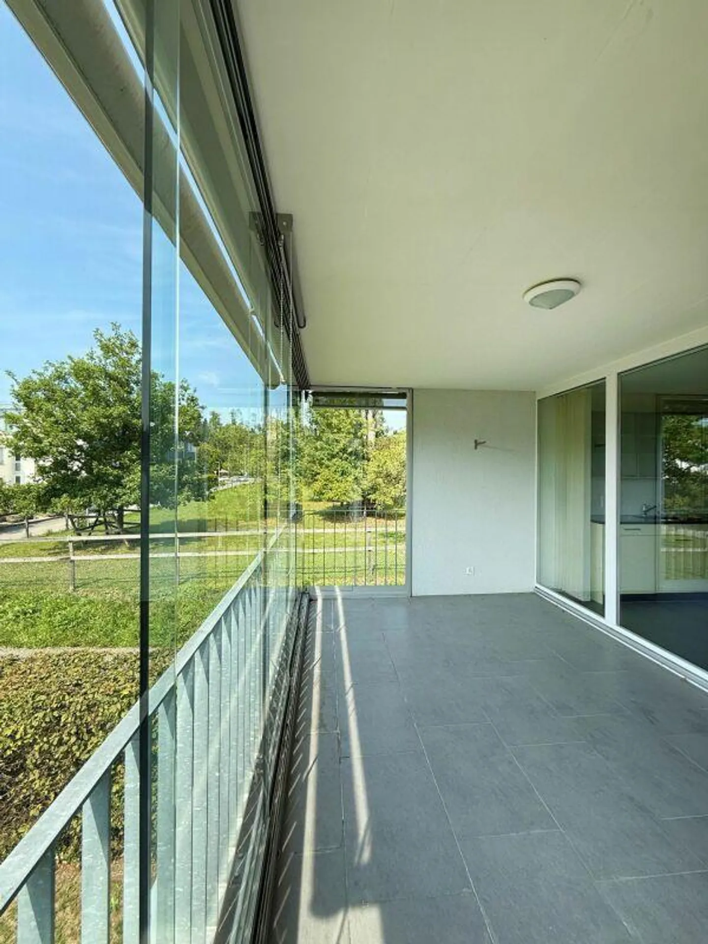 Bel appartement avec balcon et place de parking - Photo 9 sur 9