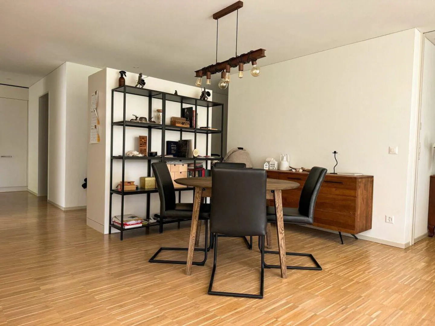 Nearly new 3.5 room apartment in the popular development "Langrüti" for rent! - Photo 4 of 14