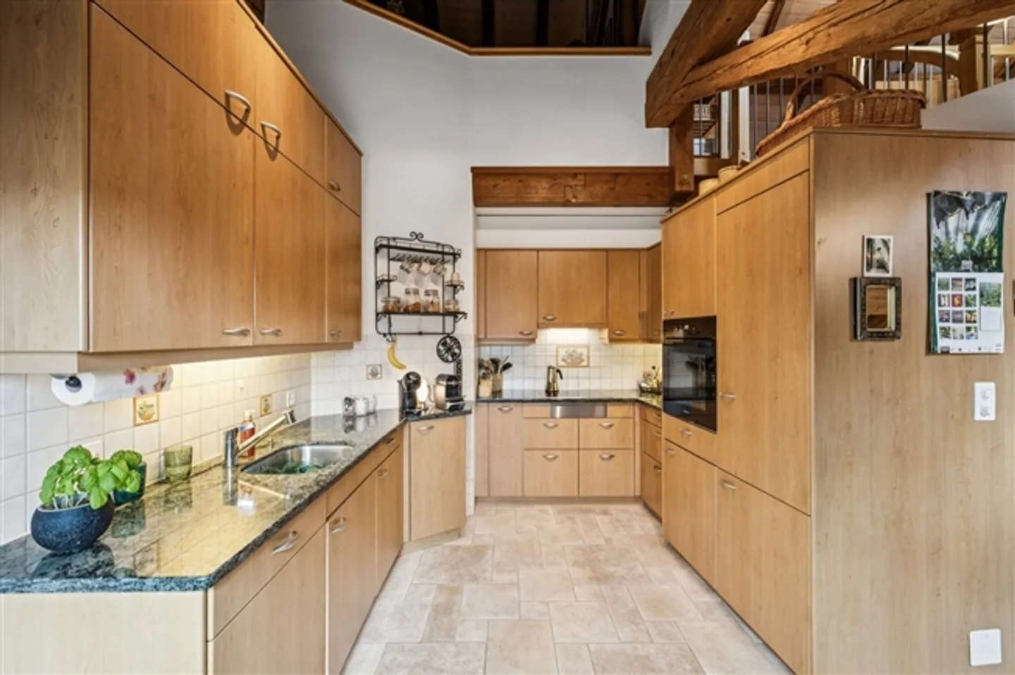 Charming 4.5-Room Maisonette Apartment - Photo 3 of 5