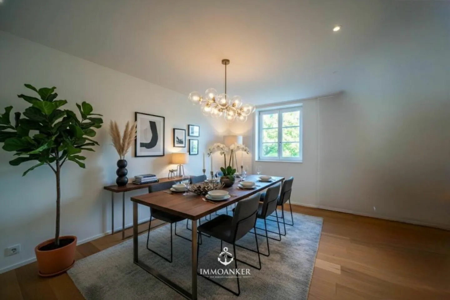 Row house for sale - Photo 3 of 13