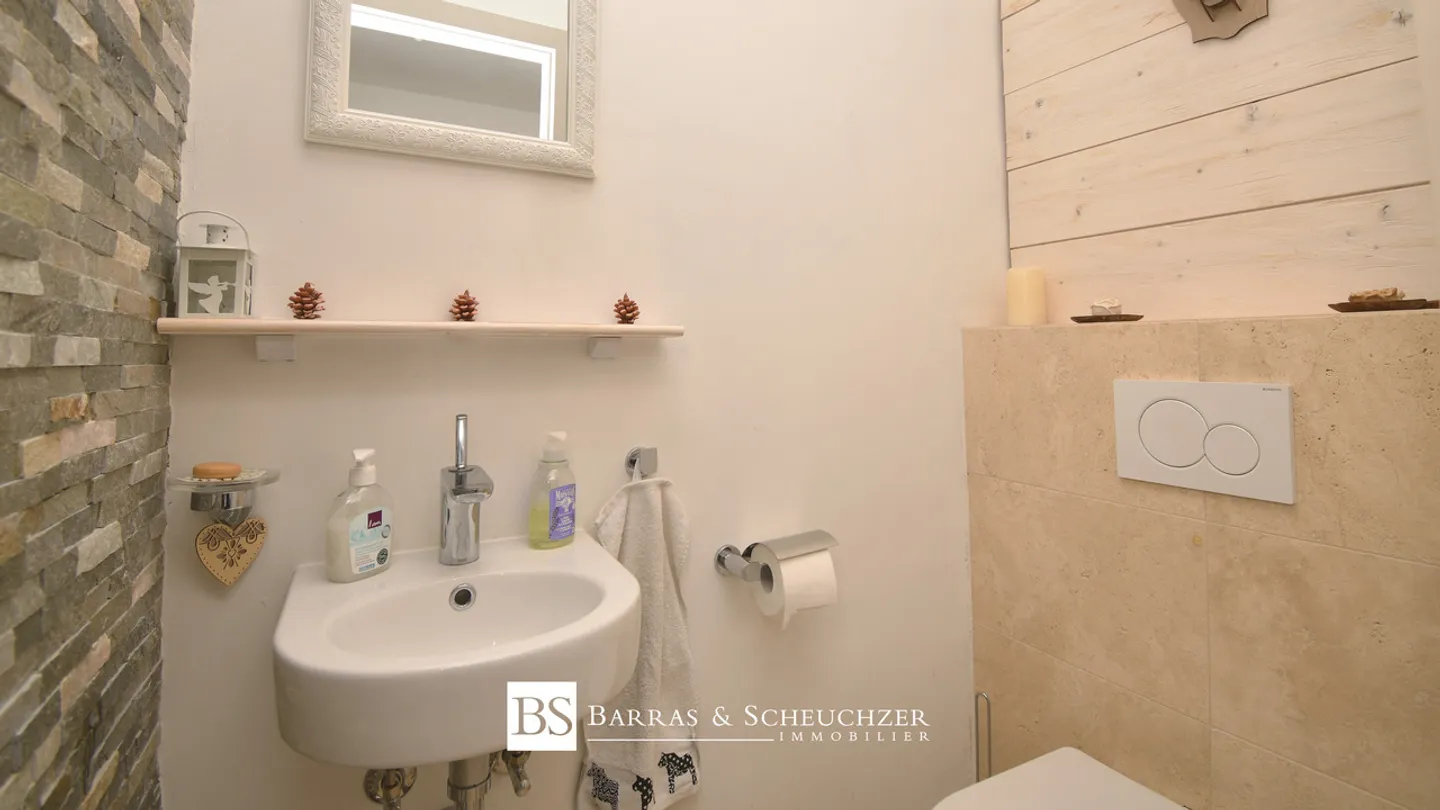 Charmantes Apartment mit Aussicht - Foto 8 von 9