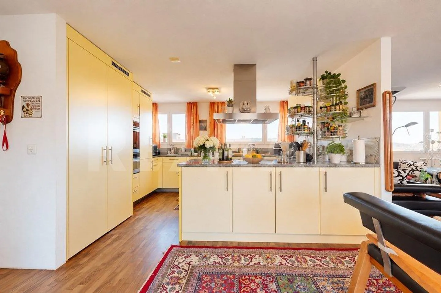 Penthouse apartment with a view – attractive investment opportunity in Dintikon - Photo 3 of 11