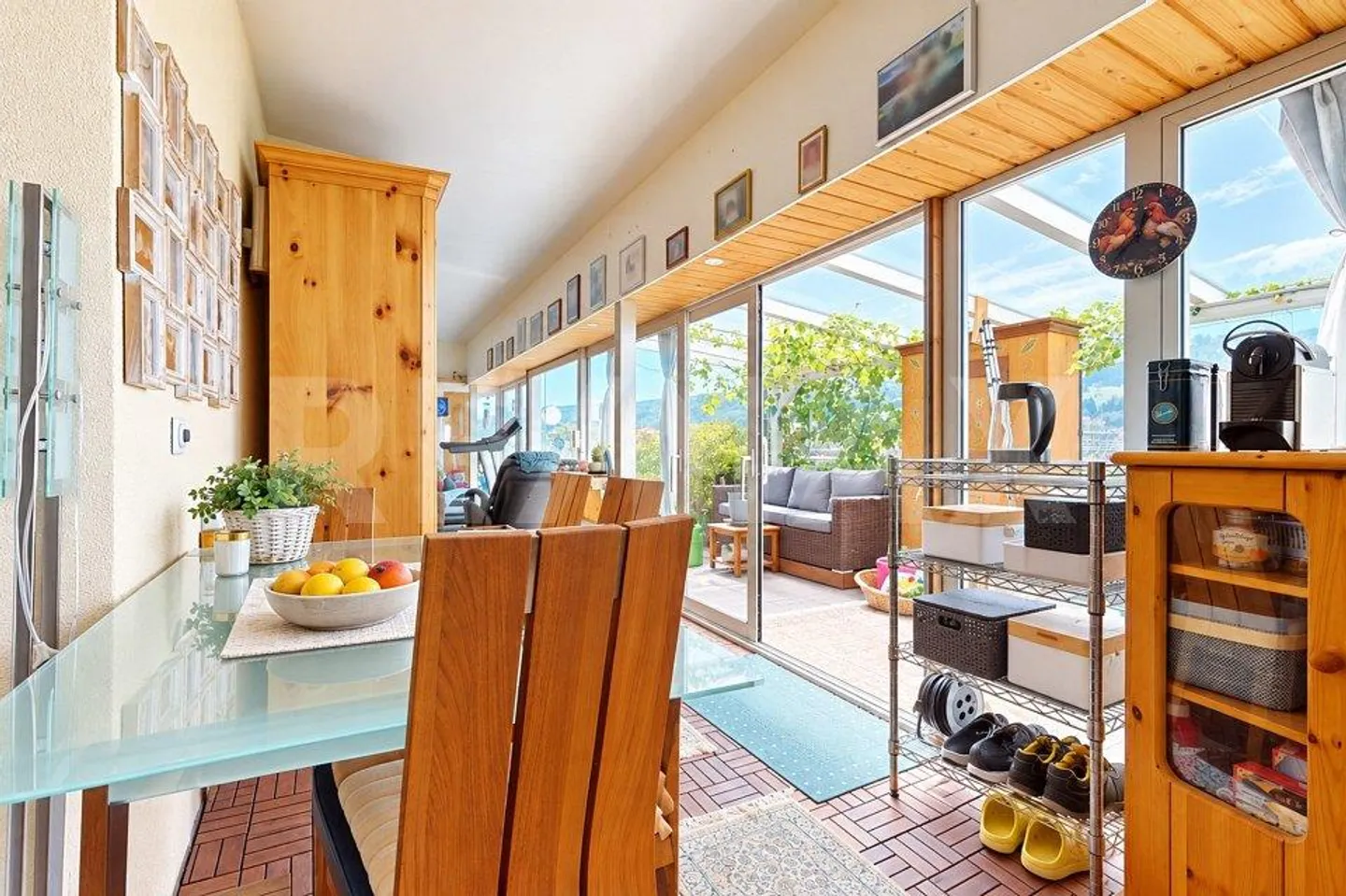 Penthouse apartment with a view – attractive investment opportunity in Dintikon - Photo 9 of 11
