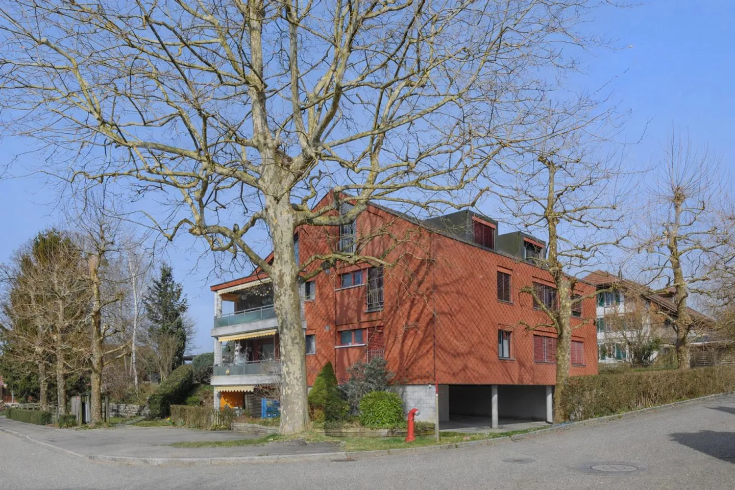 Maison Multi-Familiale avec Jardin - Photo 2 sur 18