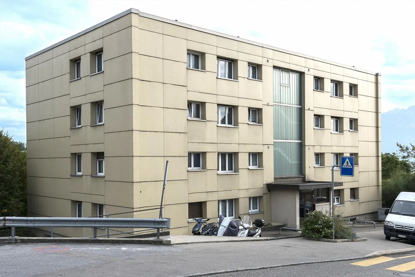 Garage for Rent in Switzerland - Photo 3 of 3