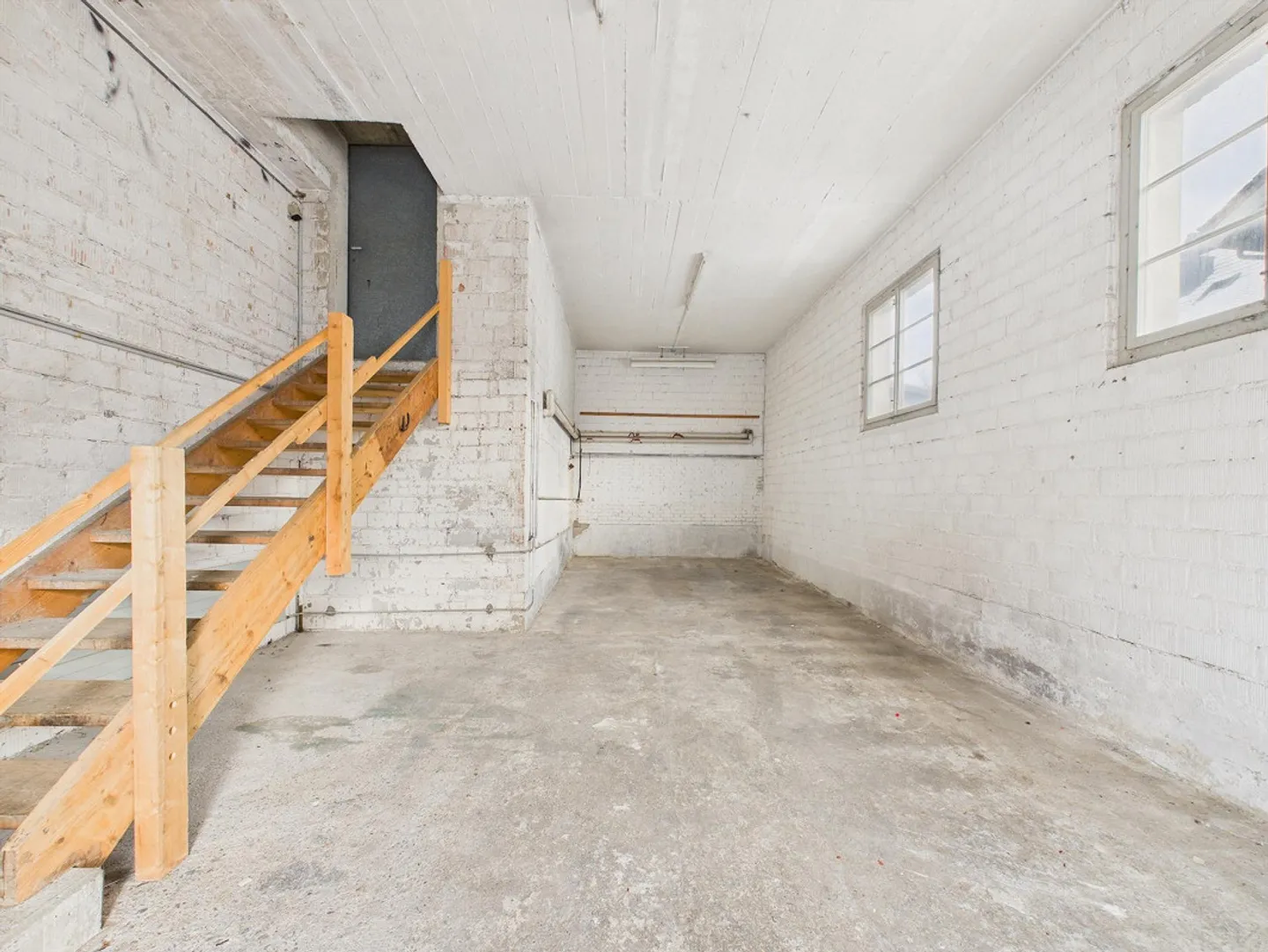 Ferme spacieuse de 7,5 pièces avec un grand potentiel d'extension à Theilingen - Photo 12 sur 14