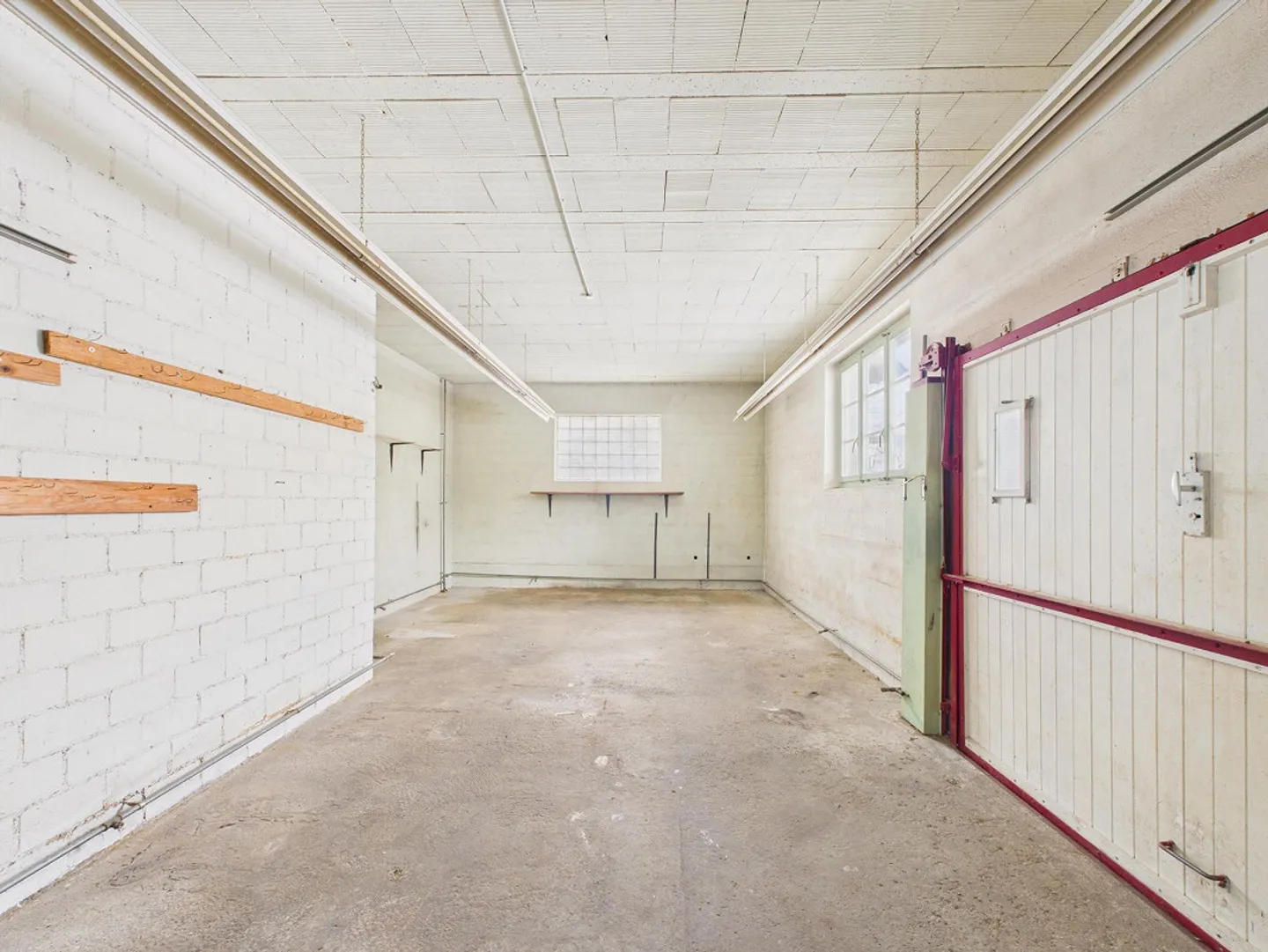 Ferme spacieuse de 7,5 pièces avec un grand potentiel d'extension à Theilingen - Photo 13 sur 14