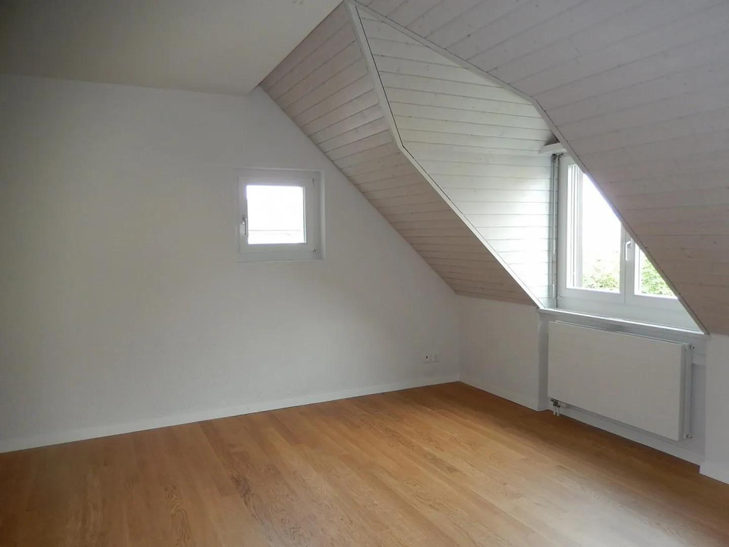 3.5-Room Maisonette Apartment with a View of the Green - Photo 5 of 9