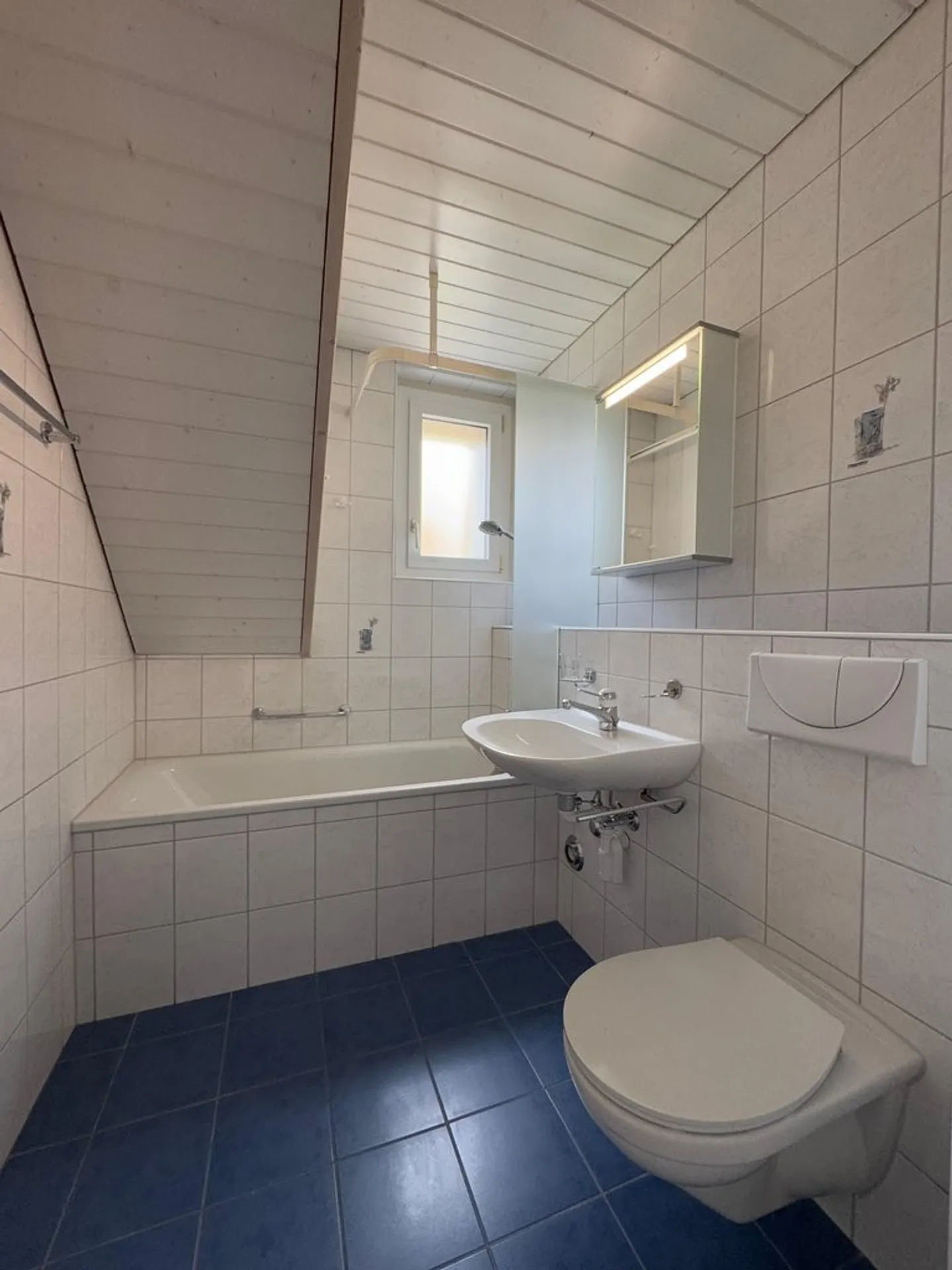 Schöne 3.5 Zimmerwohnung zur Miete in Biel/Bienne! - Foto 4 von 6