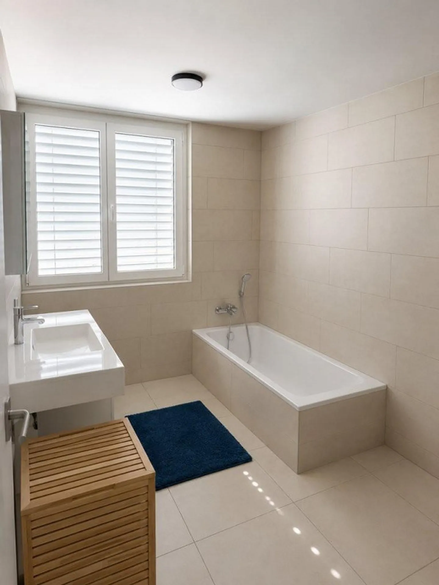 Bright and spacious 4.5 room apartment in the best location - Photo 6 of 8
