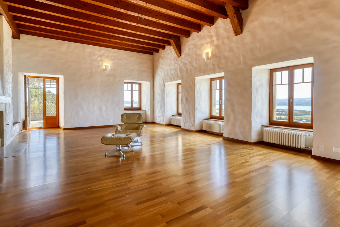 Residenza triplex straordinaria con vista panoramica sul lago - Foto 7 di 13