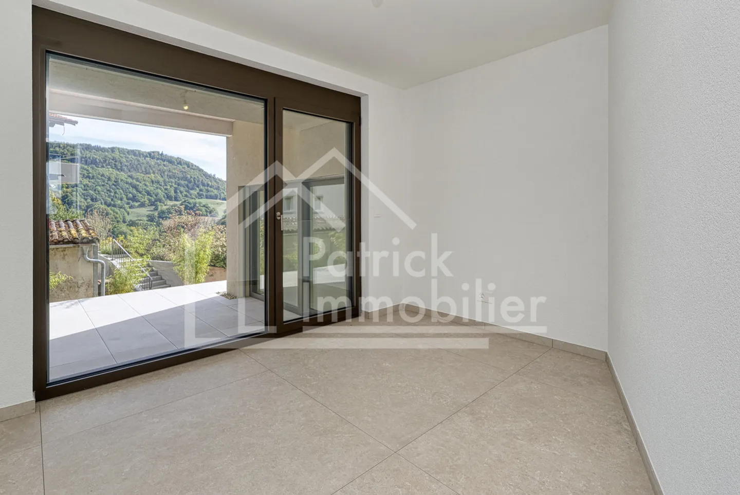 Contemporary Villa in Montavon - Photo 6 of 33
