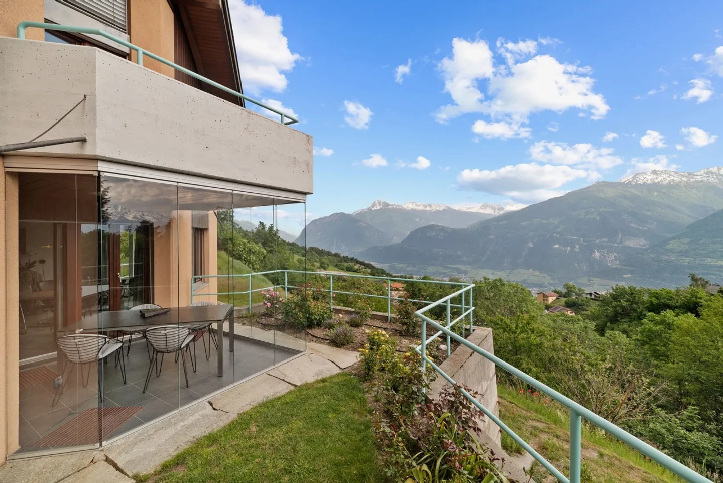 Chalet di lusso con vista panoramica a Lens - Foto 11 di 28