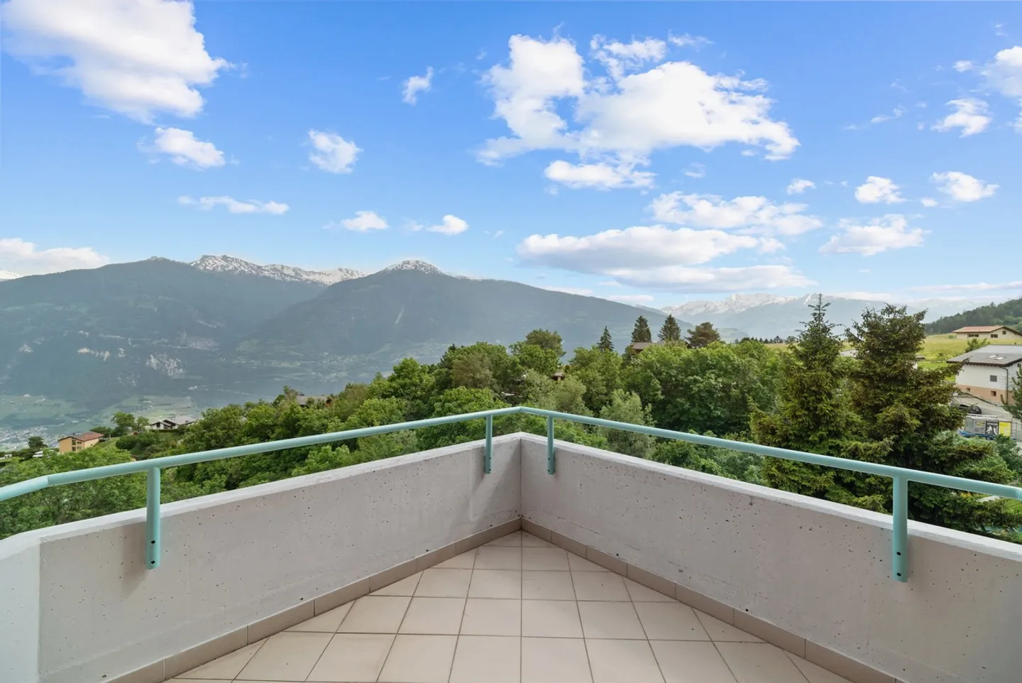 Chalet di lusso con vista panoramica a Lens - Foto 16 di 28
