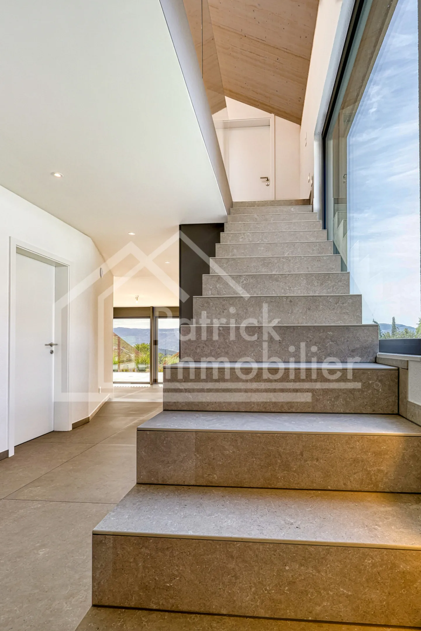 Contemporary Villa in Montavon - Photo 16 of 33