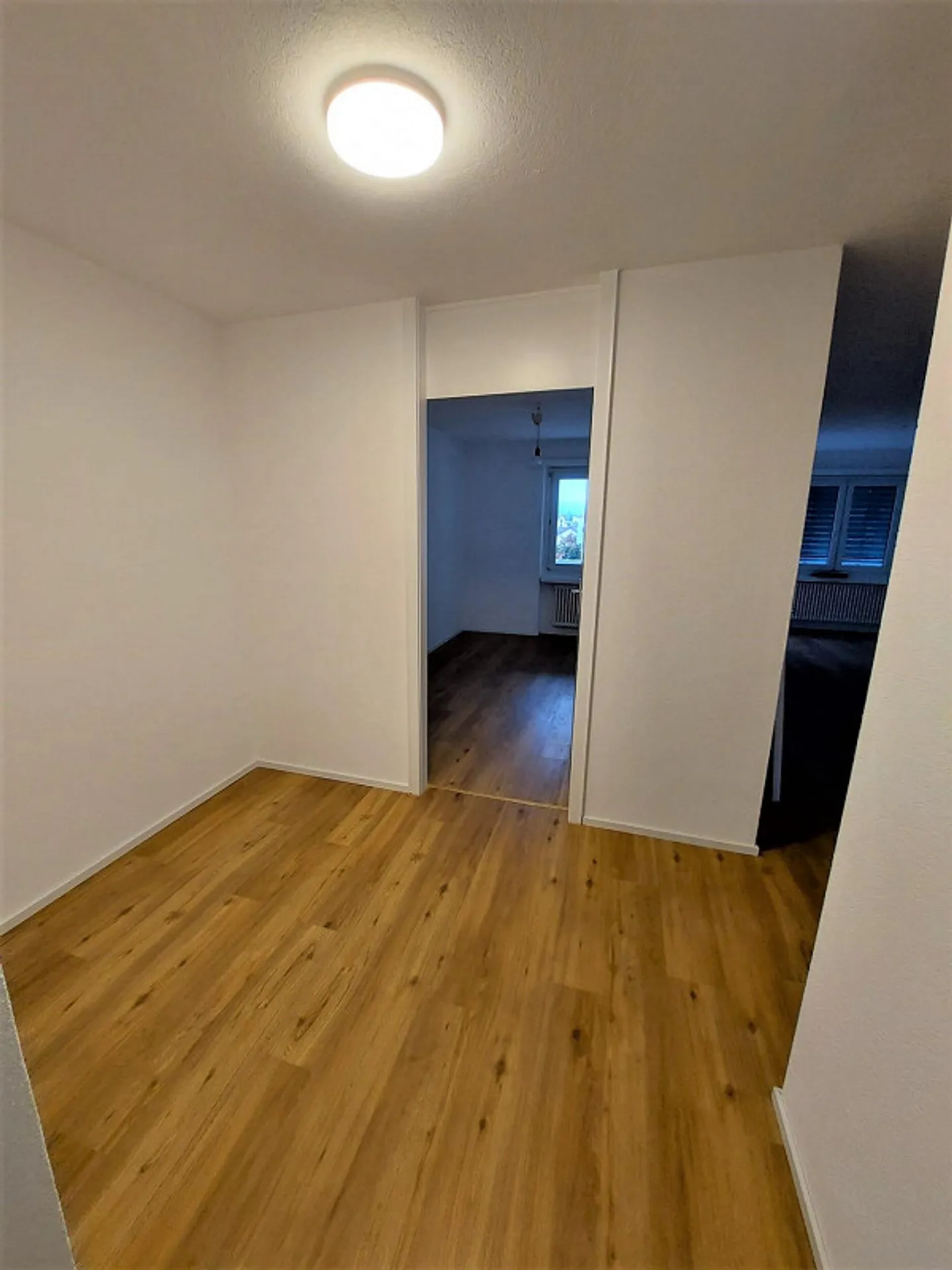 Sanierte Wohnung mit Balkon - Foto 7 von 12
