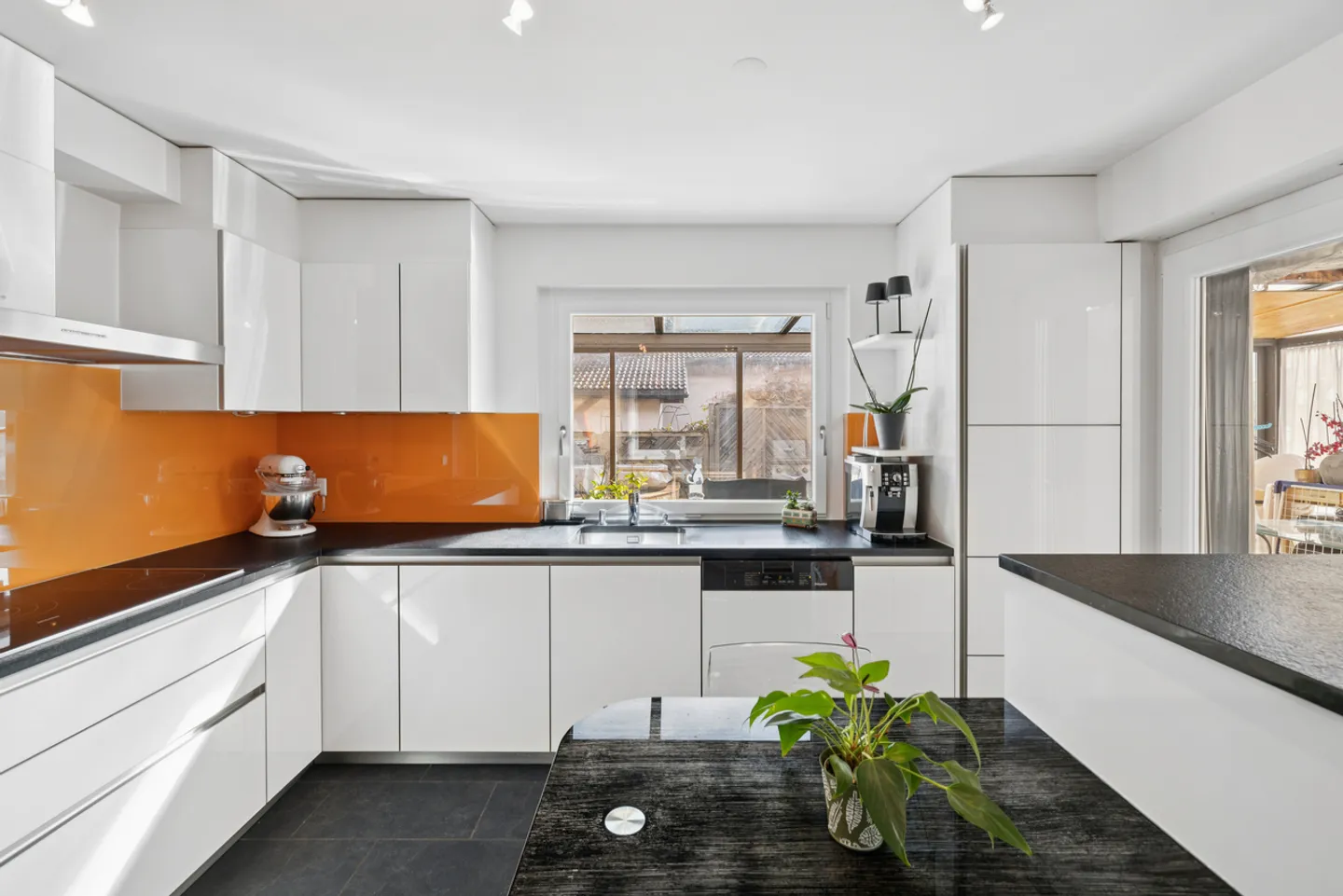 Villa with Pool in Fully - Photo 4 of 12