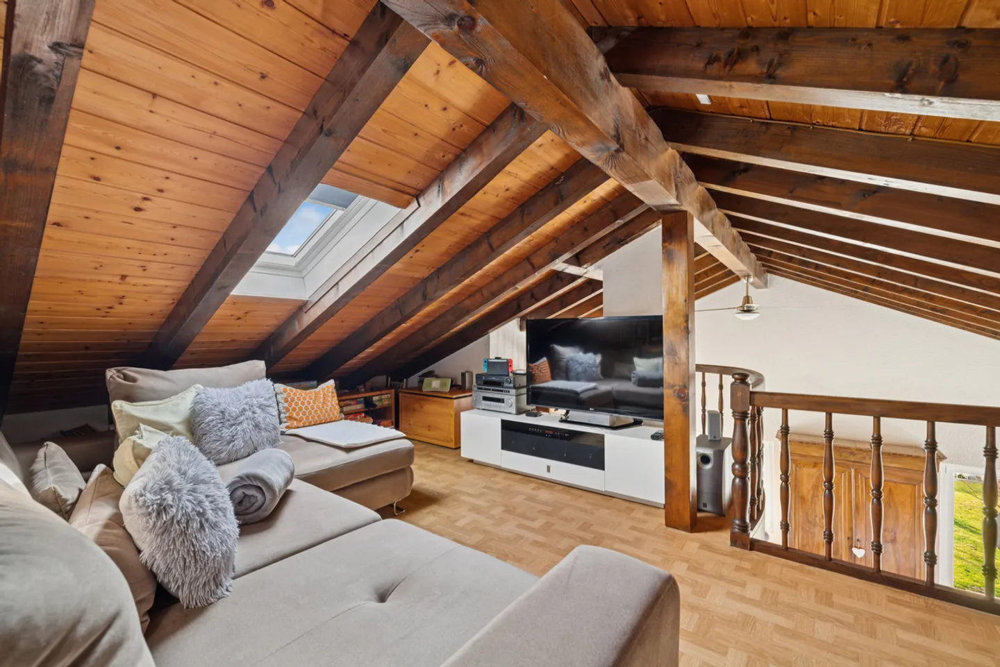 Villa with Pool in Fully - Photo 6 of 12