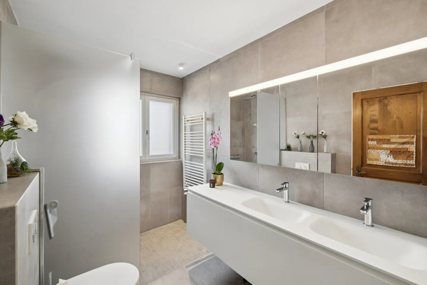 Villa with Pool in Fully - Photo 8 of 12