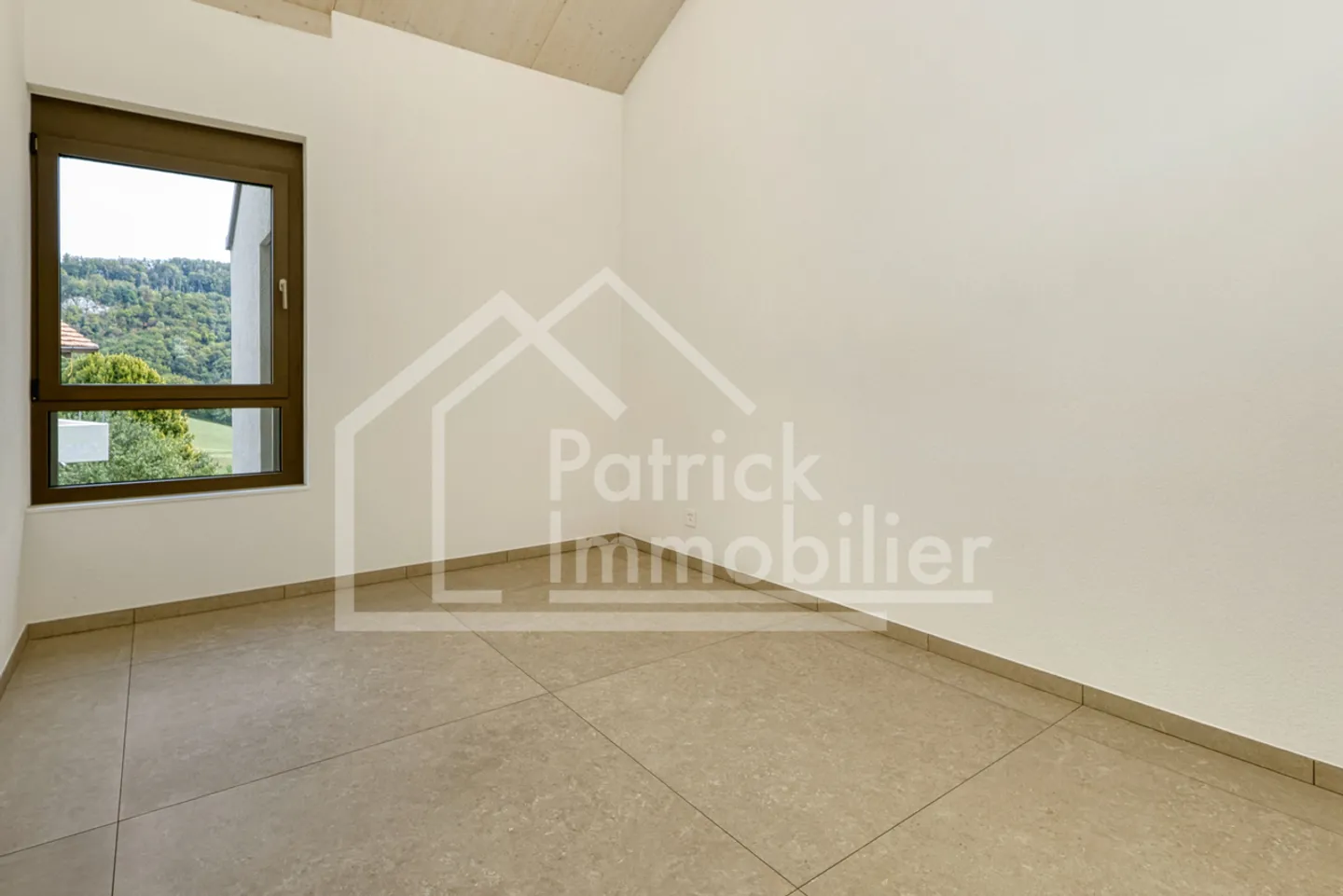 Contemporary Villa in Montavon - Photo 22 of 33