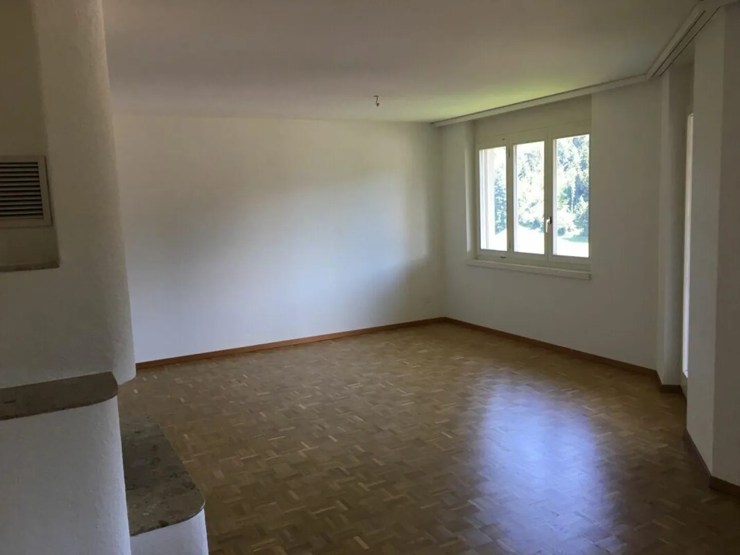 Appartamento 4.5 locali tranquillo con vista verde - Foto 4 di 11