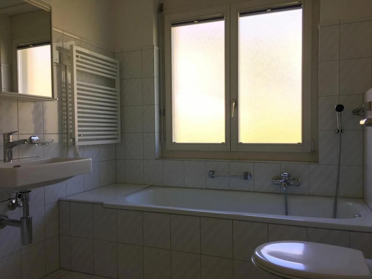 Appartamento 4.5 locali tranquillo con vista verde - Foto 9 di 11