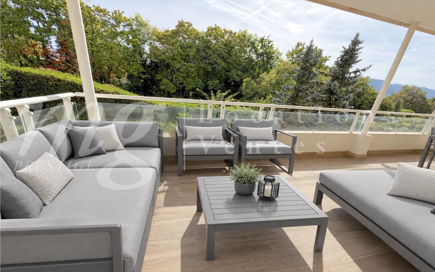 Spacious Apartment with Mountain View - Photo 1 of 16