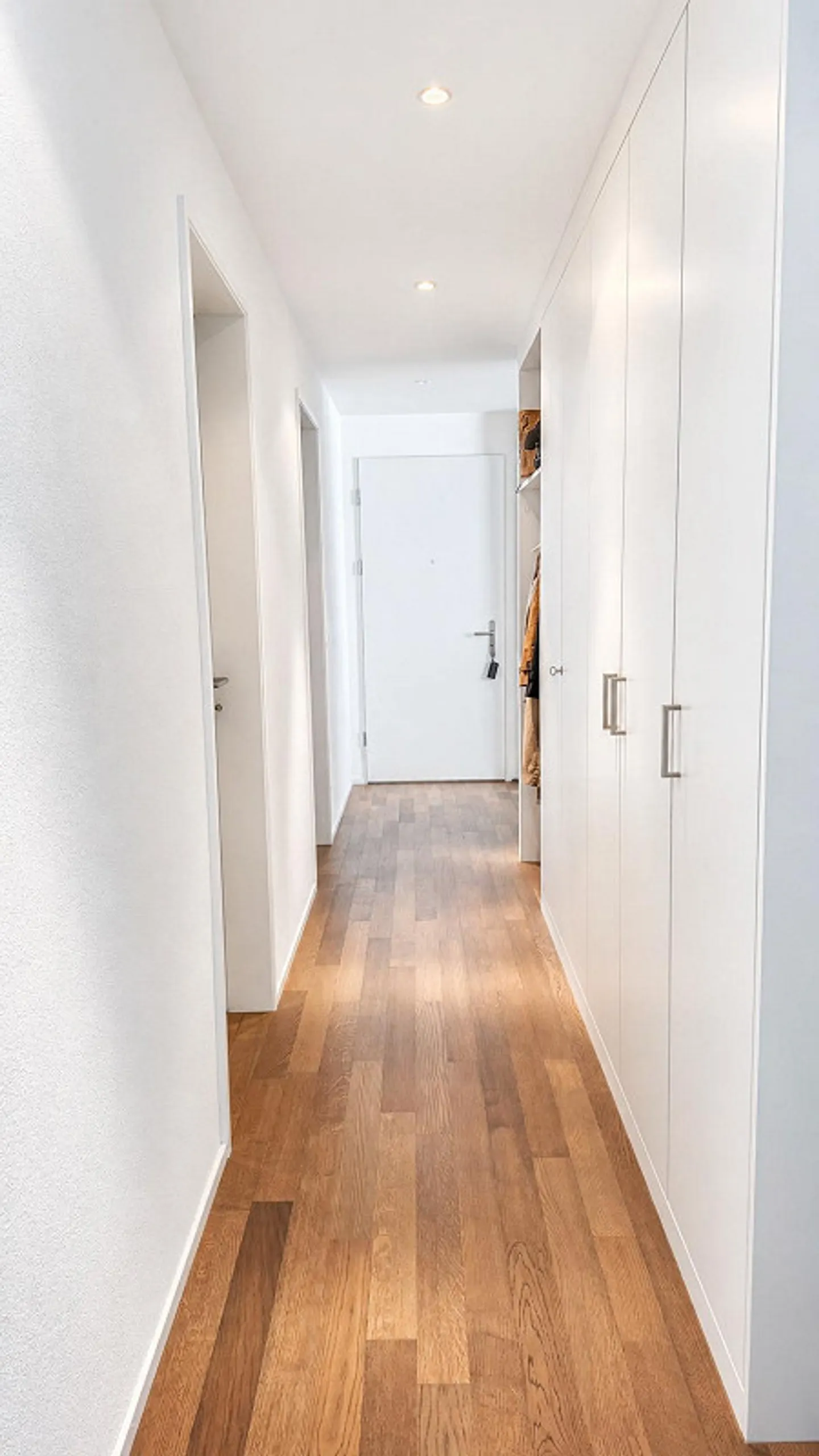 Helle 3.5 Attikawohnung mit Terrasse - Foto 9 von 10