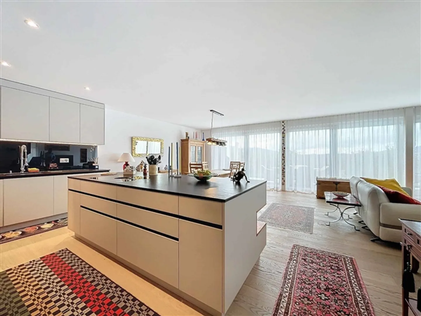 Appartamento di lusso con 4,5 stanze - Foto 1 di 13