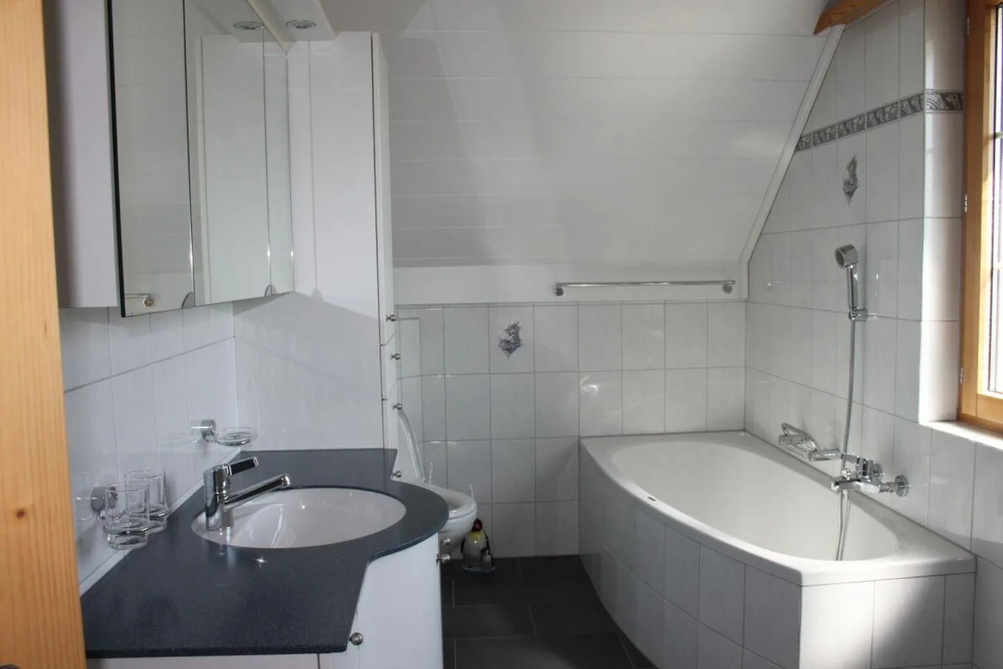 Grosses, ruhig gelegenes Einfamilienhaus mit Wintergarten - Foto 15 von 17