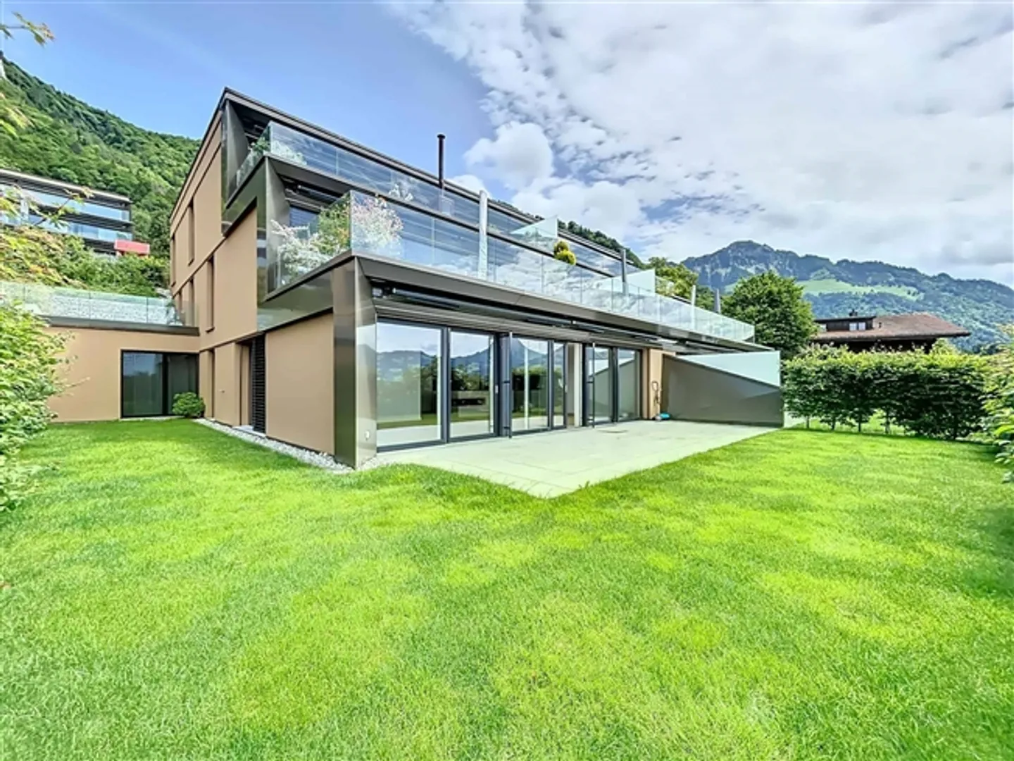 Appartamento di lusso con 4,5 stanze - Foto 2 di 13