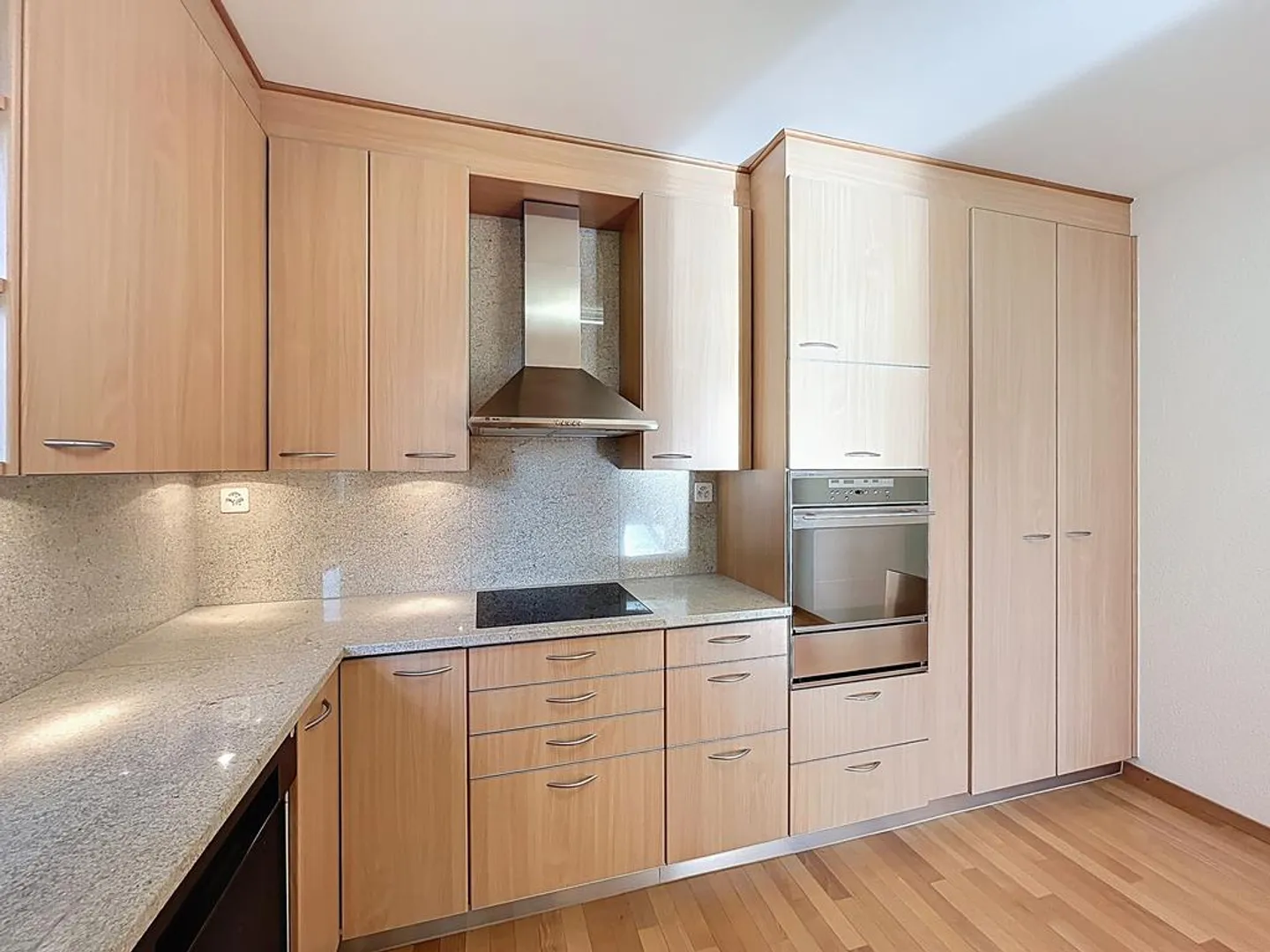 Appartement temporaire de 2,5 pièces à 8700 Küsnacht - Photo 2 sur 12