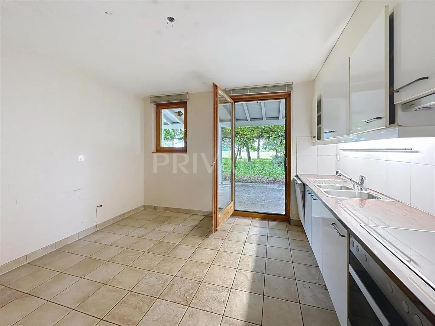 Detached villa surrounded by nature? Green and peaceful surroundings in Dardagny - Photo 4 of 10
