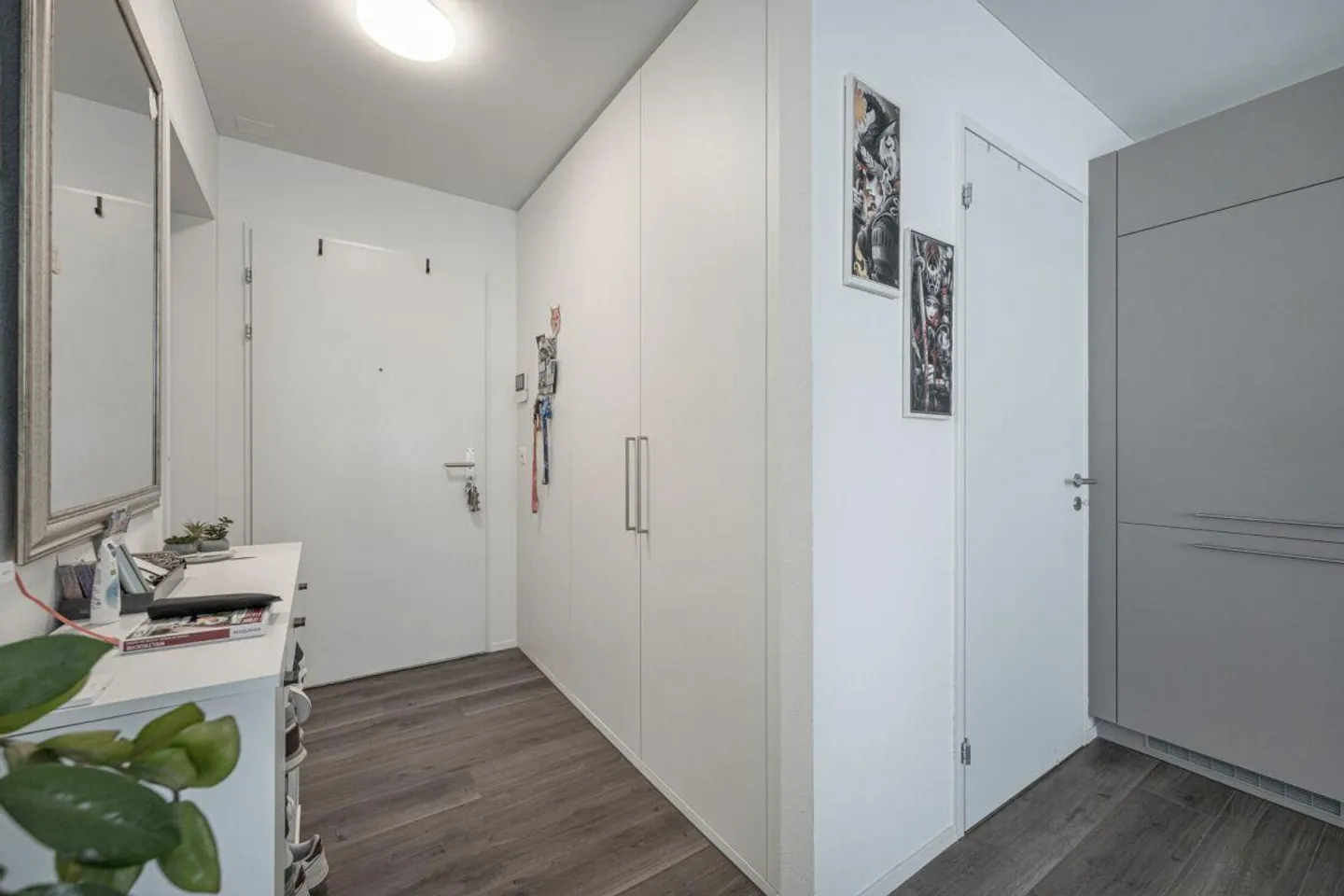 Moderne und neuwertige 2.5 Zimmerwohnung mitten in Suhr - Foto 5 di 9
