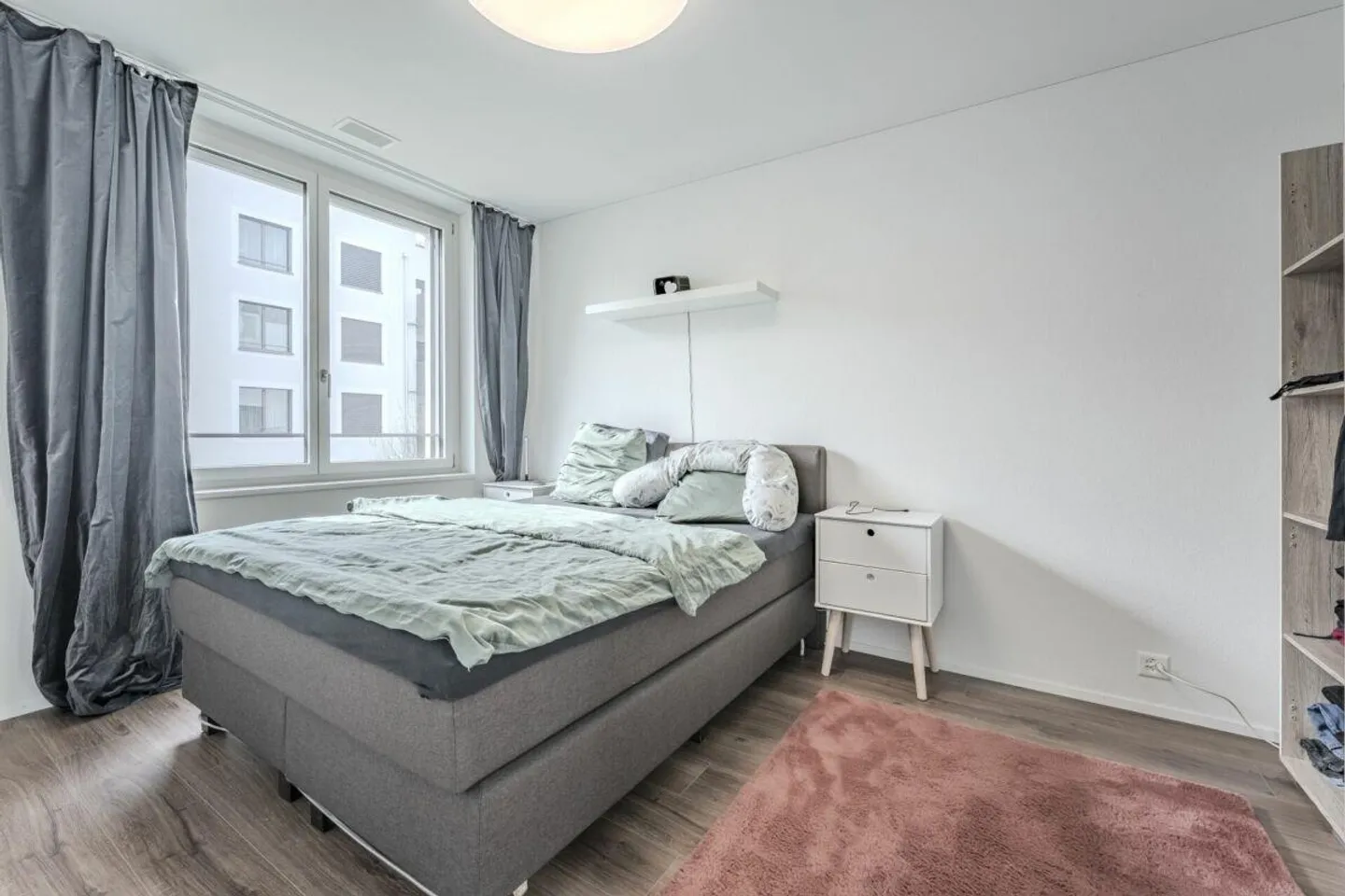 Moderne und neuwertige 2.5 Zimmerwohnung mitten in Suhr - Foto 6 di 9