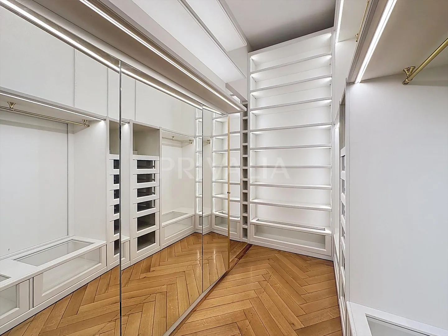 Unico: Appartamento di lusso con giardino privato e appartamento separato, a pochi passi dalla Chiesa Russa - Foto 6 di 13