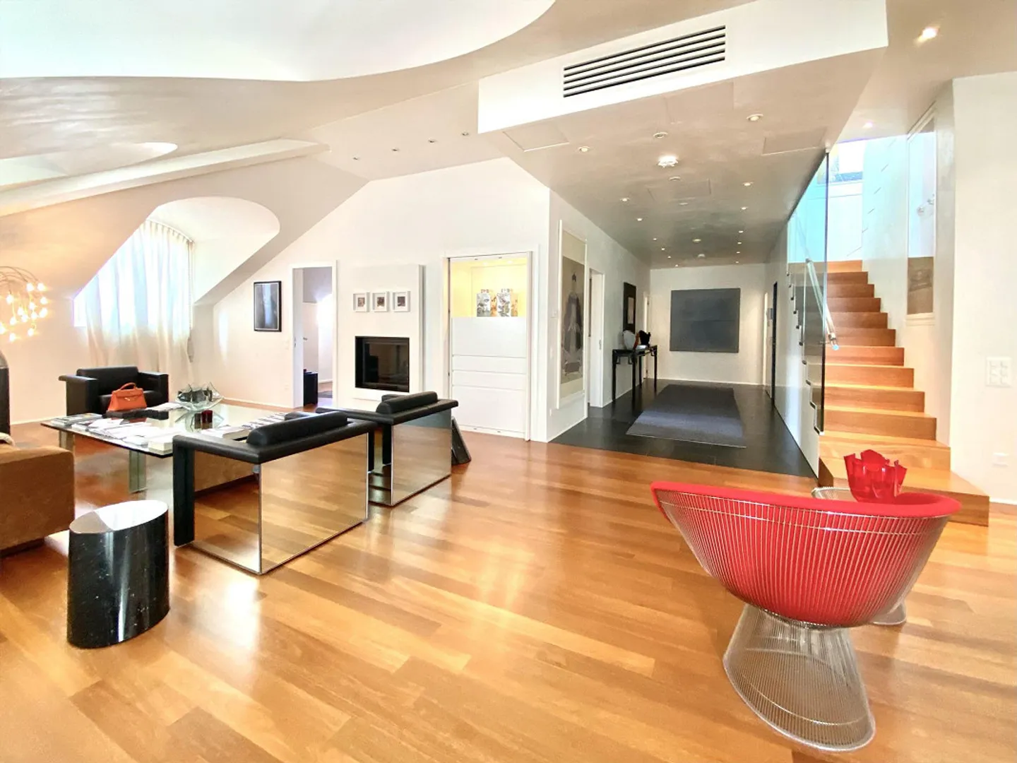 Mansarde luxueuse - Duplex au cœur du centre de Lugano - Photo 3 sur 17
