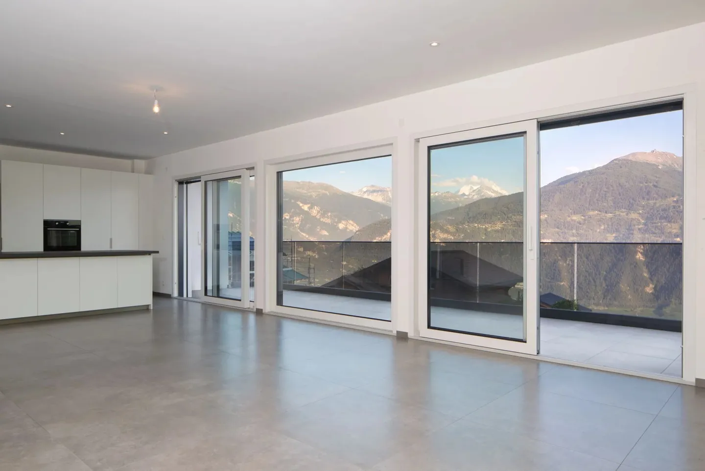 Villa contemporanea con vista sulle Alpi - Foto 6 di 21