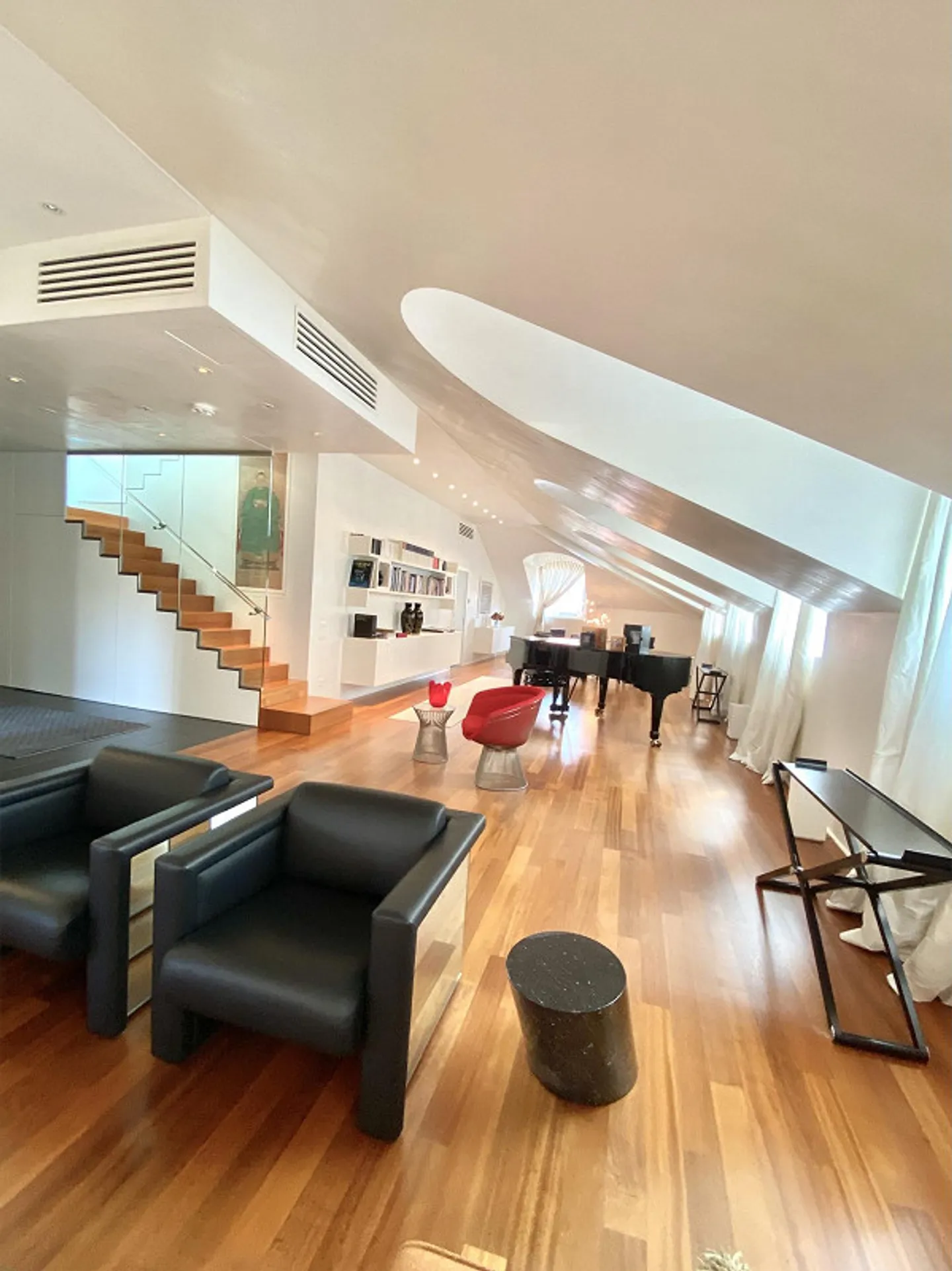 Mansarde luxueuse - Duplex au cœur du centre de Lugano - Photo 4 sur 17