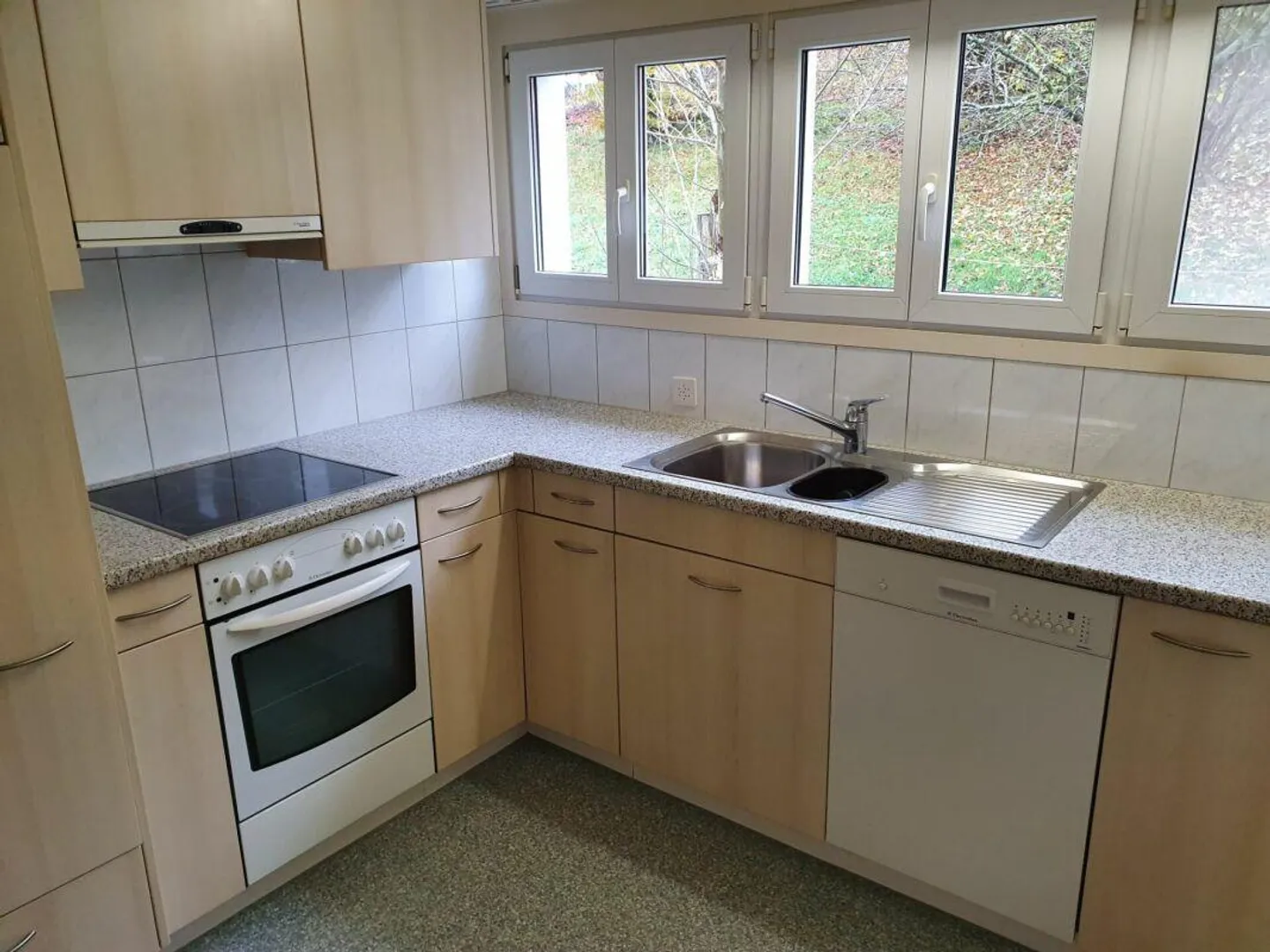 Appartement lumineux de 3,5 pièces à louer - Photo 2 sur 6