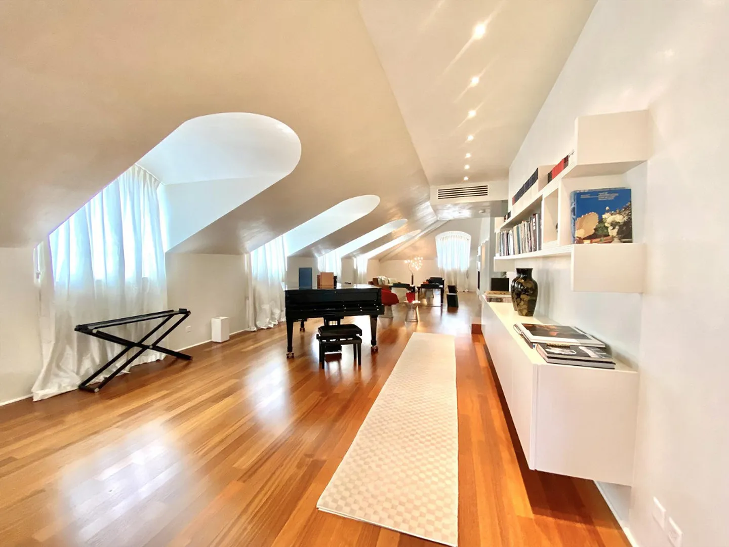 Mansarde luxueuse - Duplex au cœur du centre de Lugano - Photo 7 sur 17