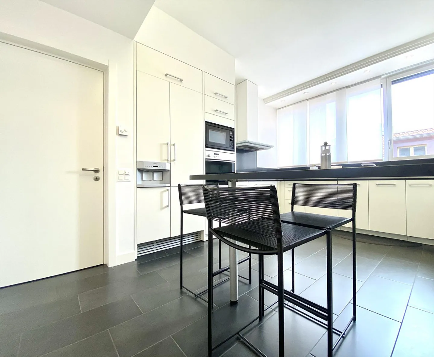 Mansarde luxueuse - Duplex au cœur du centre de Lugano - Photo 10 sur 17